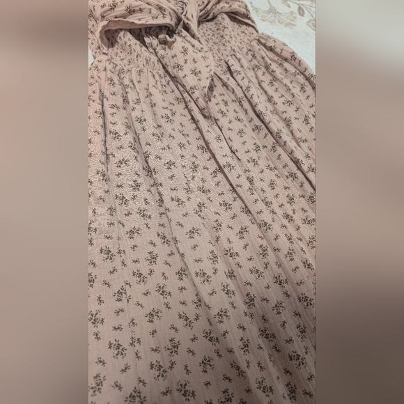 Beautiful blush dress - Picture 2 of 2